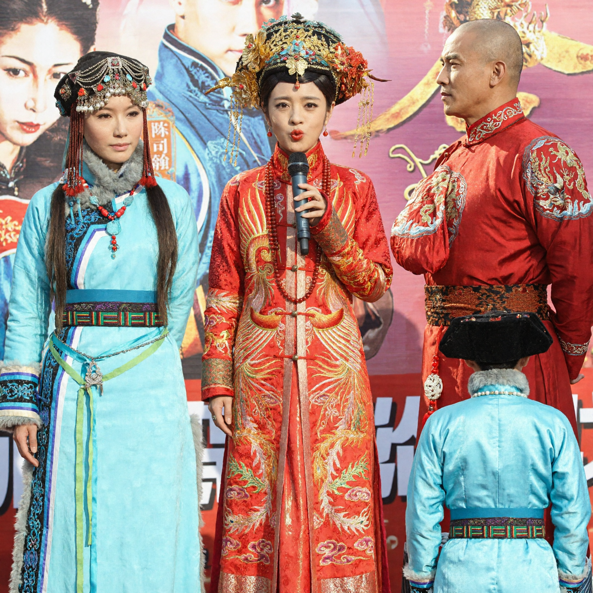 Traditional Chinese Qing Dynasty Wedding Costumes Set Red Dragon and Phoenix Embroidery Bride and Groom Historical Attire