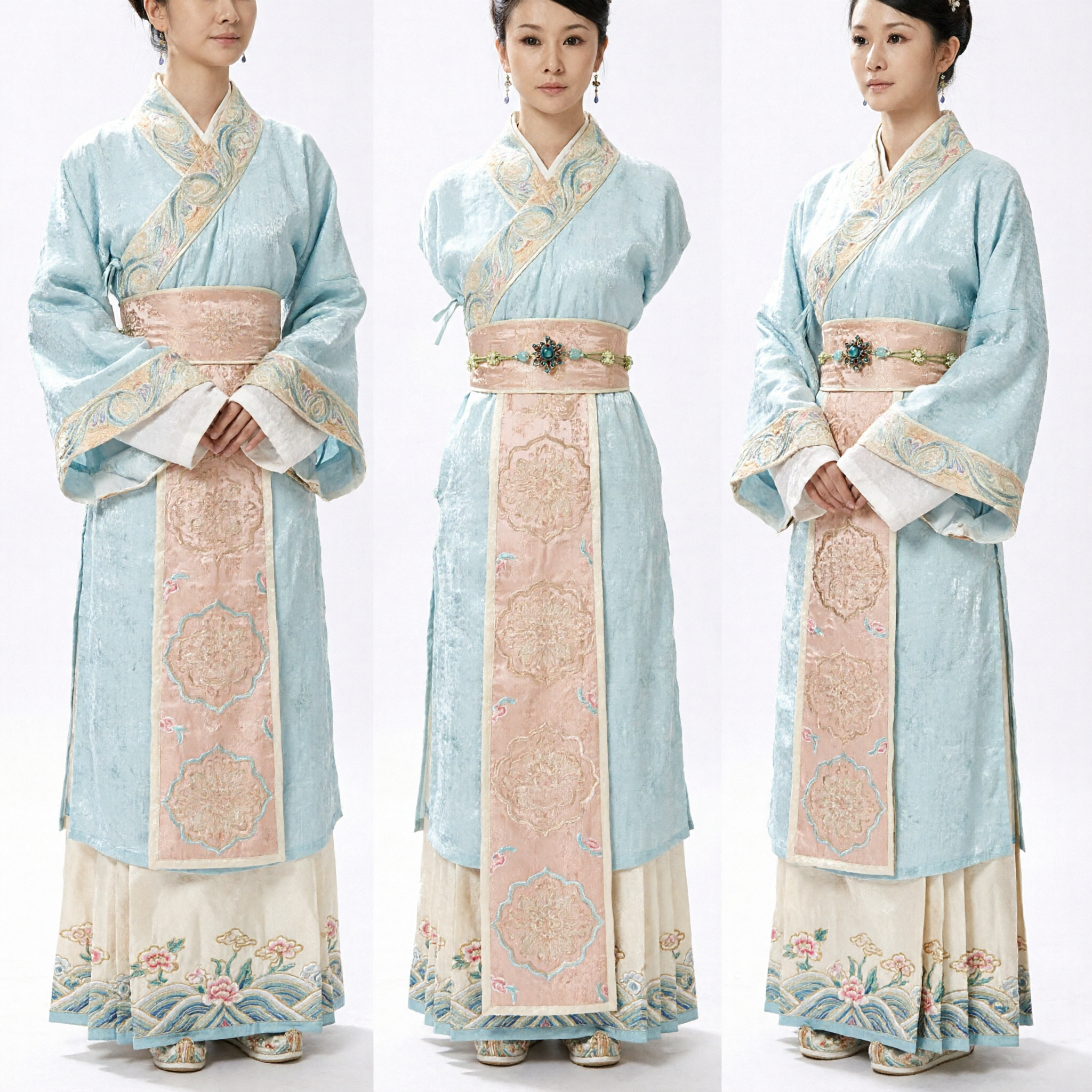 Ancient Chinese Hanfu Costume for Women Light Blue Han Dynasty Princess Dress Traditional Embroidered Robe for Cosplay