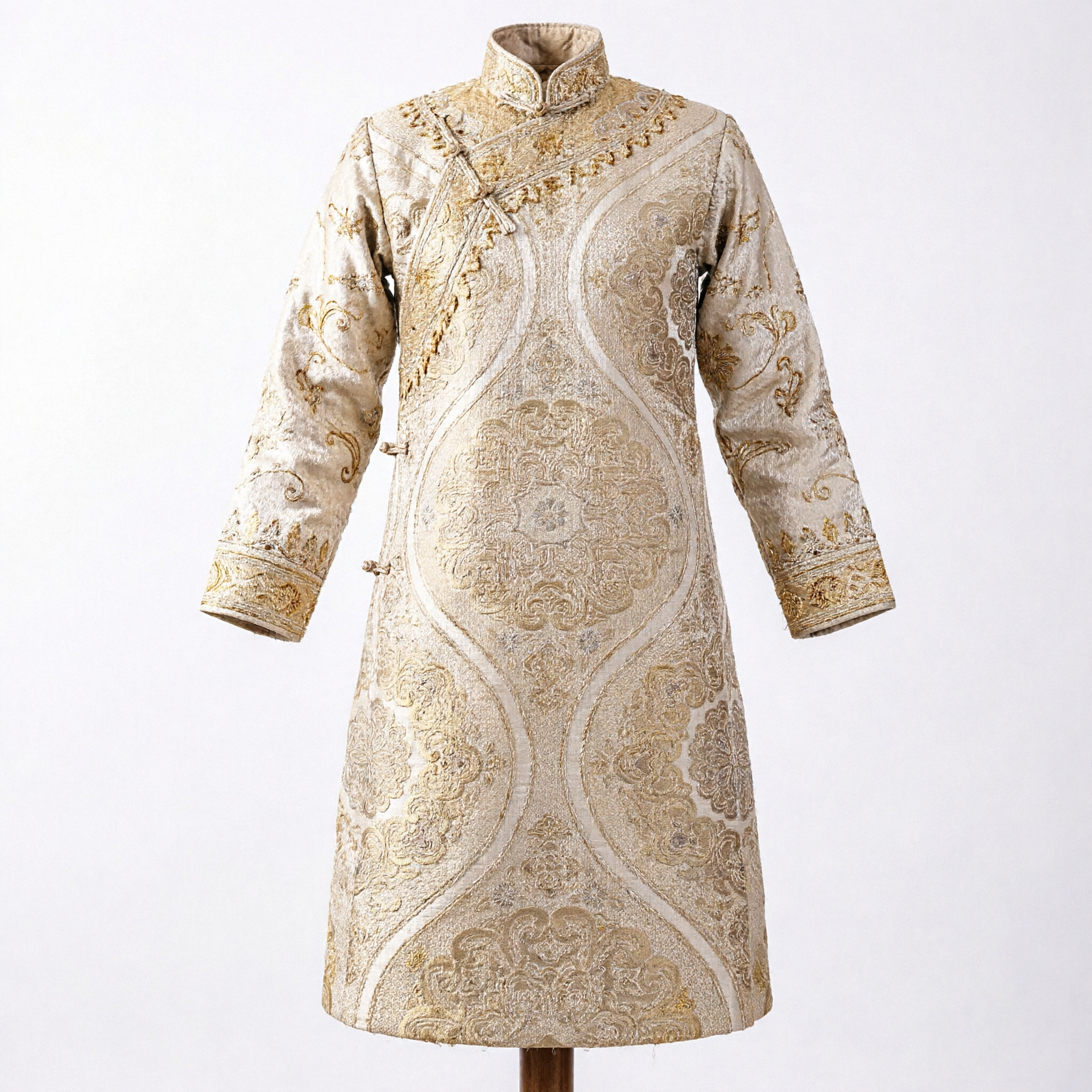 Chinese Traditional Gold Silk Brocade Fabric Roll with Classical Floral Pattern for Hanfu Qipao Tang Suit Making